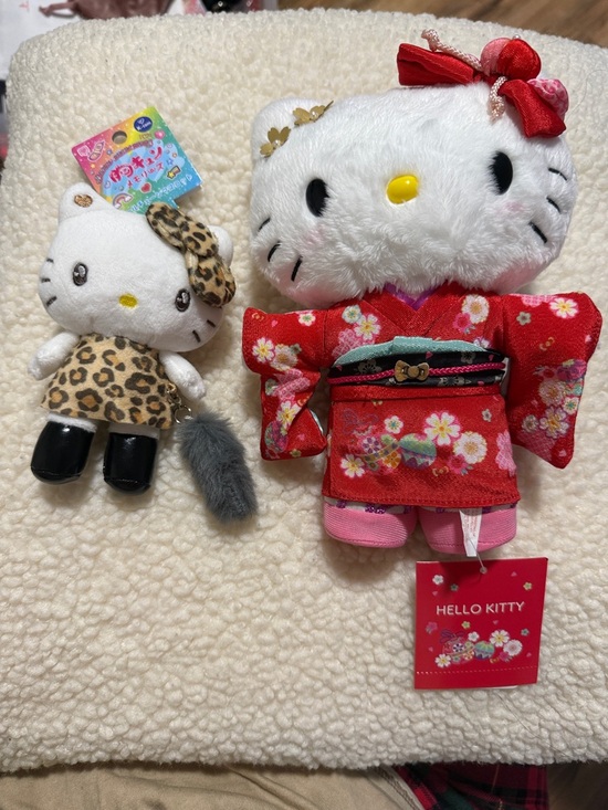 Hello Kitty Other - Japan Exclusive Sanrio NWT ~ Hello Kitty Plush Bundle Kimono ~ Leopard Keychain